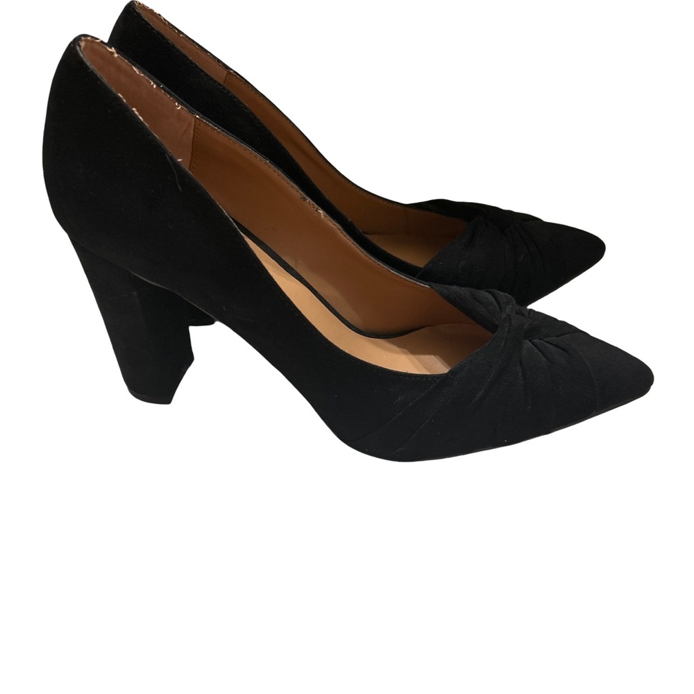Report Black Classic Pointed-Toe Heels